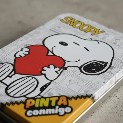 Lata Pinta Conmigo Snoopy + Crayones Y Stickers Lata Pinta Conmigo Snoopy + Crayones Y Stickers - Imagen 4